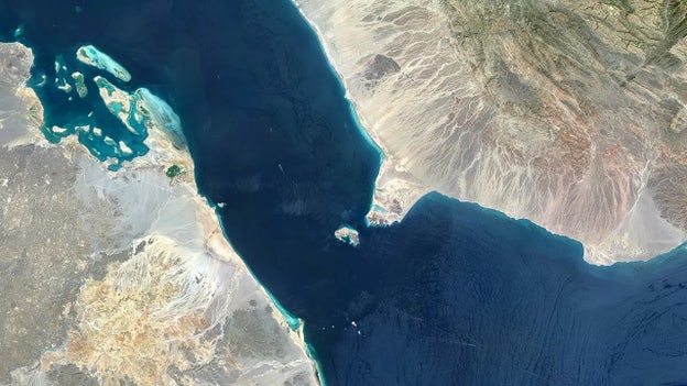 Red Sea threat level 'severe' amid Houthi attacks, Chinese-flagged ships keep sailing