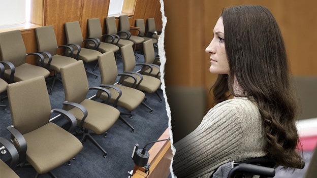 Lindsay Clancy jury returns for 2nd day of deliberations in children's deaths