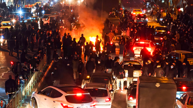 Trump says Iranians fear protesting regime because of rooftop snipers