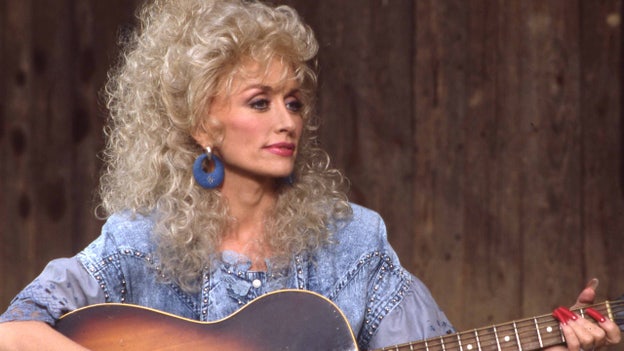 Petition to rename Nashville airport for Dolly Parton surges after her death