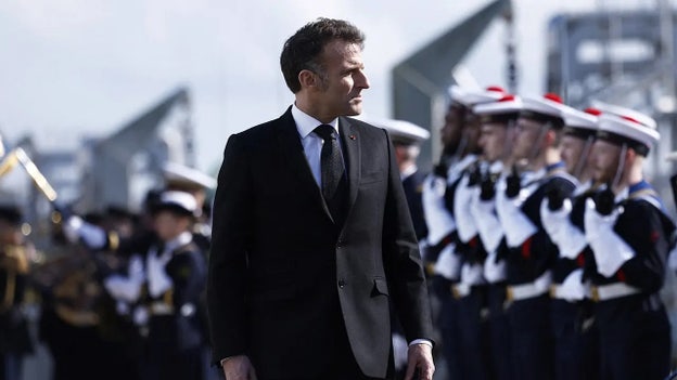Macron hosts Saudi crown prince for critical talks amid Middle East turmoil