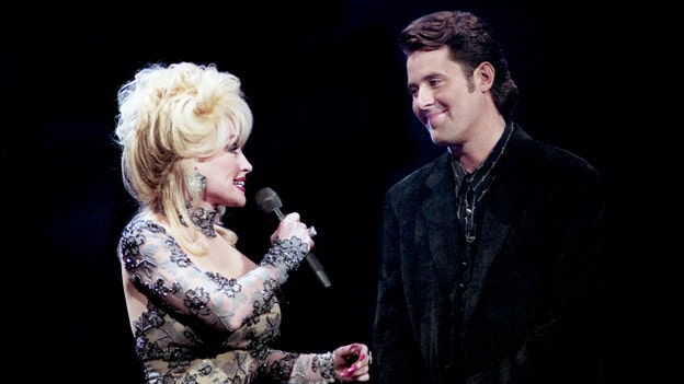 Vince Gill recalls 'one of the most beautiful sounds' he ever heard singing with Dolly Parton