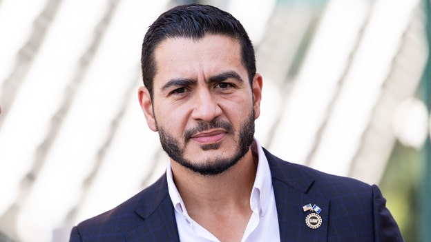 Left-wing US Senate hopeful Abdul El-Sayed weighs in amid tributes to Dolly Parton
