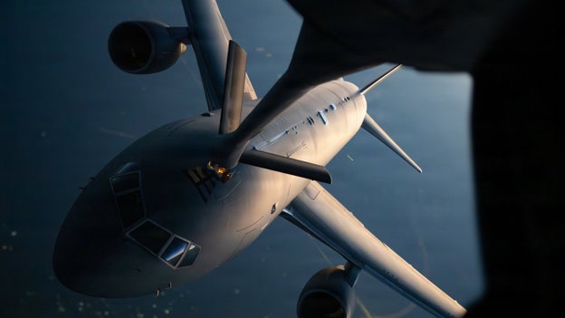 CENTCOM releases photo of US Air Force plane being refueled over the Middle East