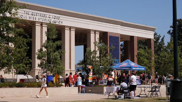 Ole Miss fraternities, sororities sound alarm, scrap social events