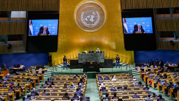 Mahmoud Abbas tells UN that Palestine seeks a 'non-militarized state' next to Israel