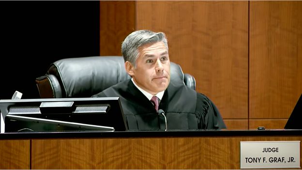 Judge bans spectator reactions at Tyler Robinson hearing as defense challenges media coverage