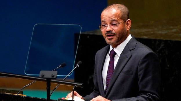 Oman offers to mediate Middle East conflict, urges cooperation on Hormuz