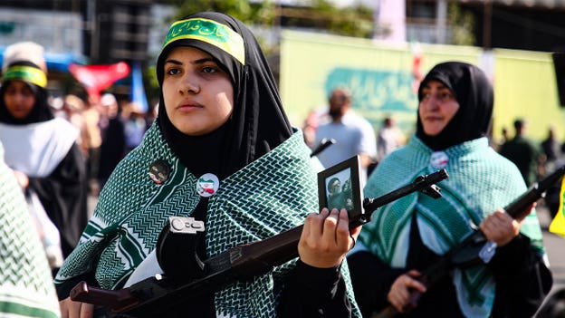 Iran military training drive draws more than 600,000 sign-ups: report