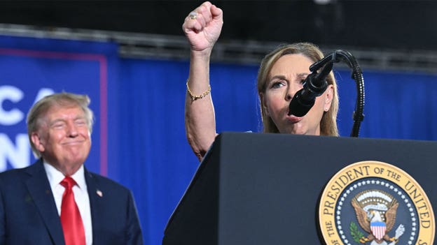 Trump signs Russia, Iran sanctions bill into law