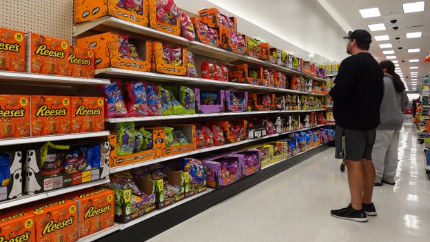 Almost half of consumers say they are using AI for Halloween shopping help this year: Survey
