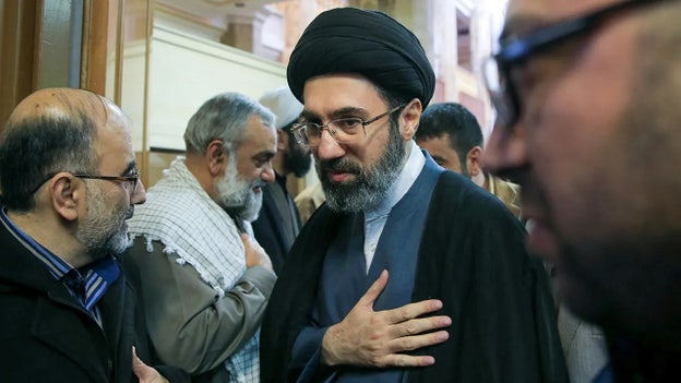 Mojtaba Khamenei meets parliament speaker amid escalating US tensions: state media