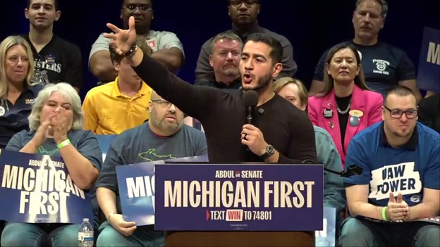 El-Sayed slams GOP rival for nodding approvingly to Trump’s ‘ridiculous’ proposals