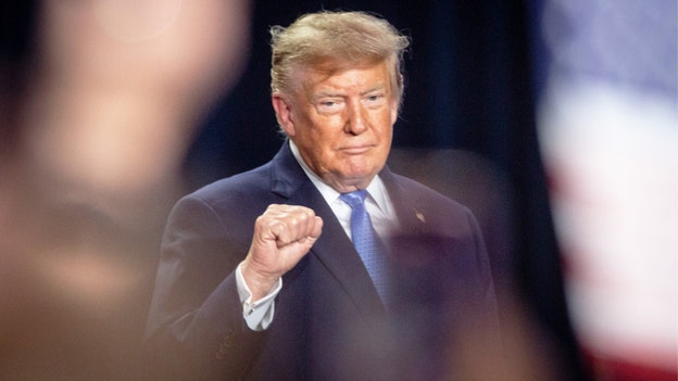 Trump brings midterm campaign blitz to Texas with two rallies
