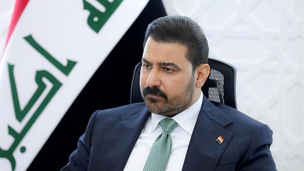 Iraqi PM orders indefinite closure of border crossing with Iran: report