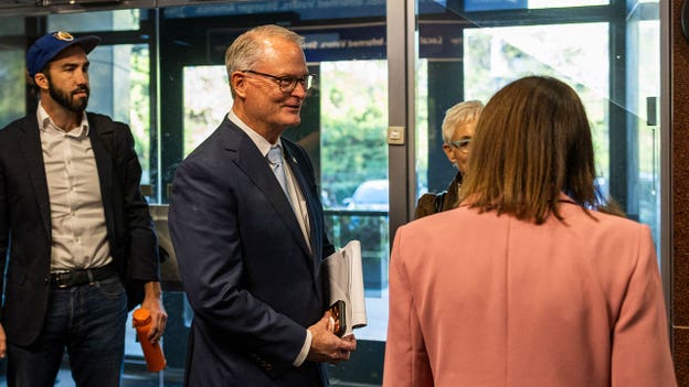 Kansas Senate candidates face off in debate ahead of midterms