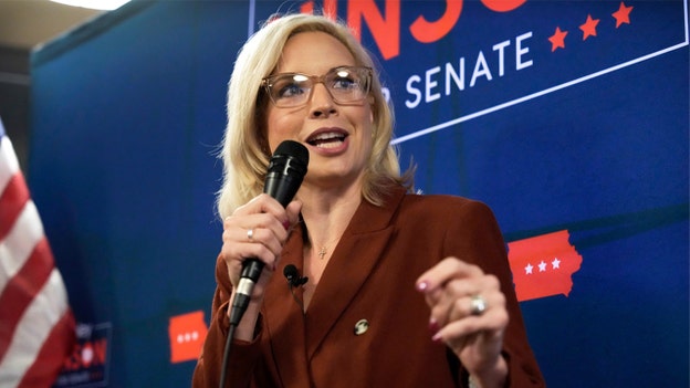 Trump heads to Iowa as Hinson walks political tightrope
