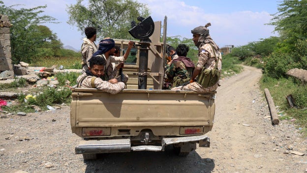 Houthis claim 200 Saudi fighters killed or wounded in Yemen; 2 Saudi airports targeted