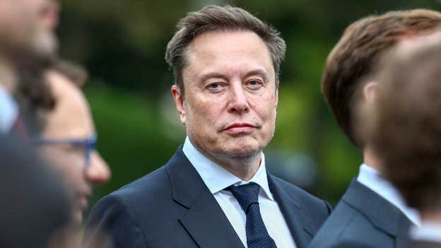 Musk urges people to vote for GOP senators in 2026, sharing fears about Dem 2028 'clean sweep'