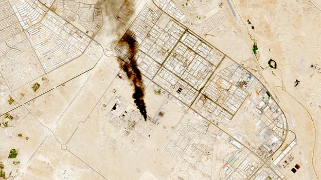 Smoke rises from a fire at the Aramco refinery south of Riyadh, Saudi Arabia / Reuters