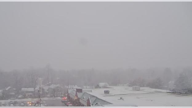 Travel conditions deteriorating in Baltimore as snow starts to stick