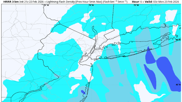 Analysis: Coastal Northeast braces for rare thundersnow as blizzard intensifies