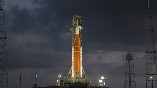 Inside NASA’s final launch preparations before Artemis II
