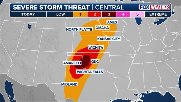 Dangerous storms target the Central and Southern Plains today