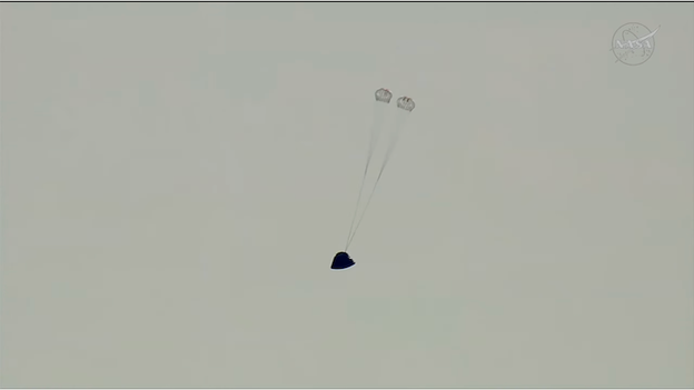 First parachutes successfully deployed as Integrity speeds toward the water