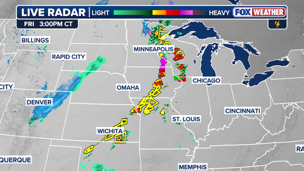 Massive severe weather outbreak stretches over 1,000 Miles across Central U.S.