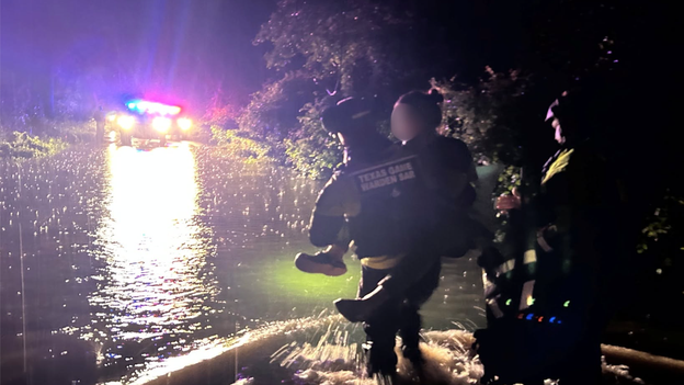 Texas Game Wardens rescue 5 people from vehicles after night of intense swift-water rescues