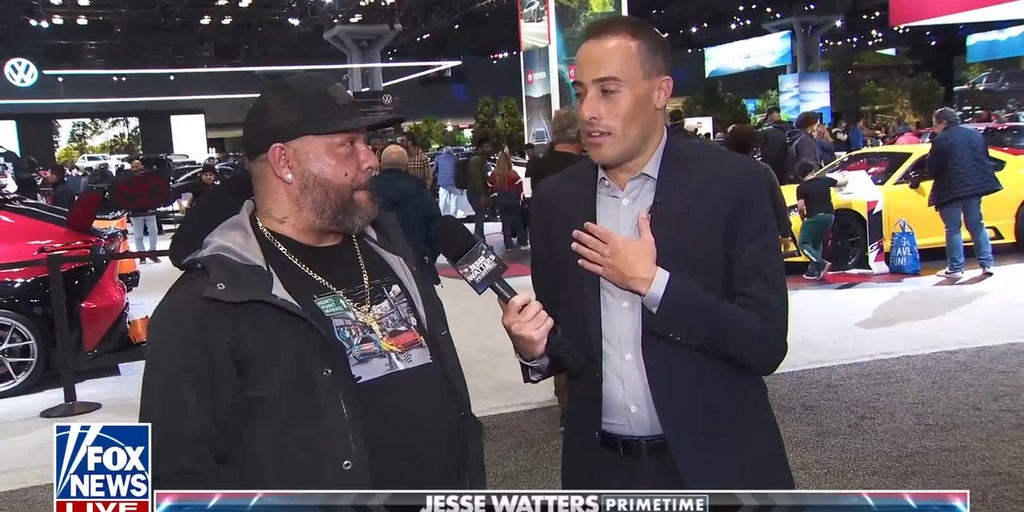 'Jesse Watters Primetime' visits the New York International Auto Show