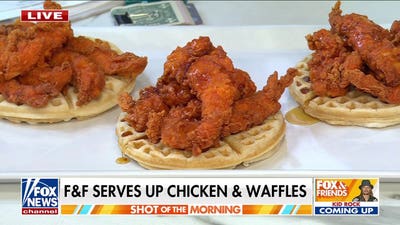 ‘Fox & Friends Weekend’ serves up chicken and waffles