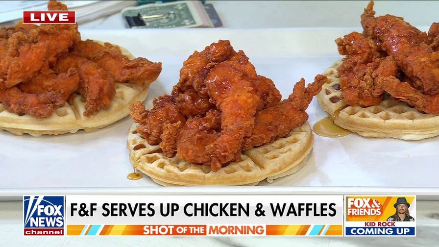 ‘Fox & Friends Weekend’ serves up chicken and waffles