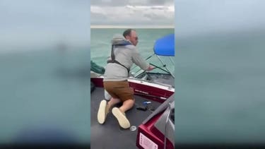 Good Samaritan races to rescue three men after fishing boat starts sinking