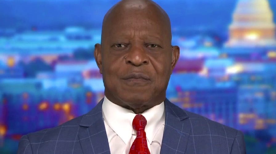 Ted Williams calls on states to be 'proactive' after Texas school shooting