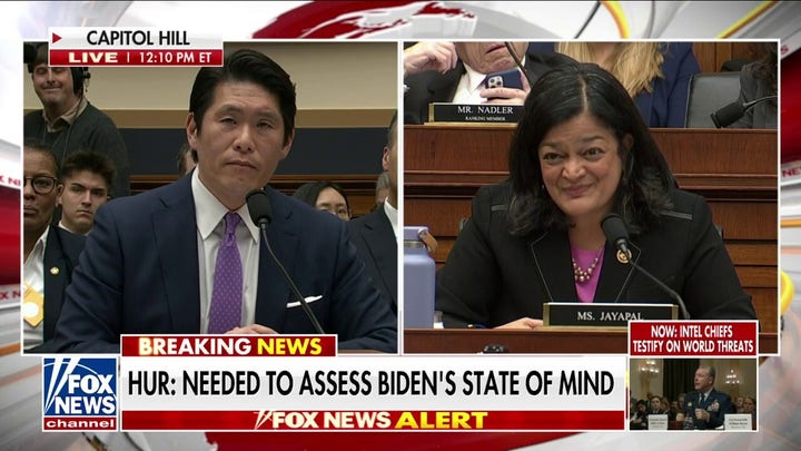 Former special counsel testifies 'I did not exonerate' Biden