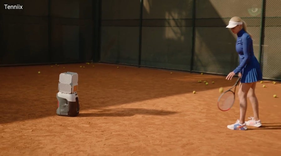 AI tennis robot coach brings professional training to players of all levels