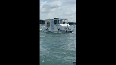 Floating ice cream truck turns heads while serving treats on Florida bay