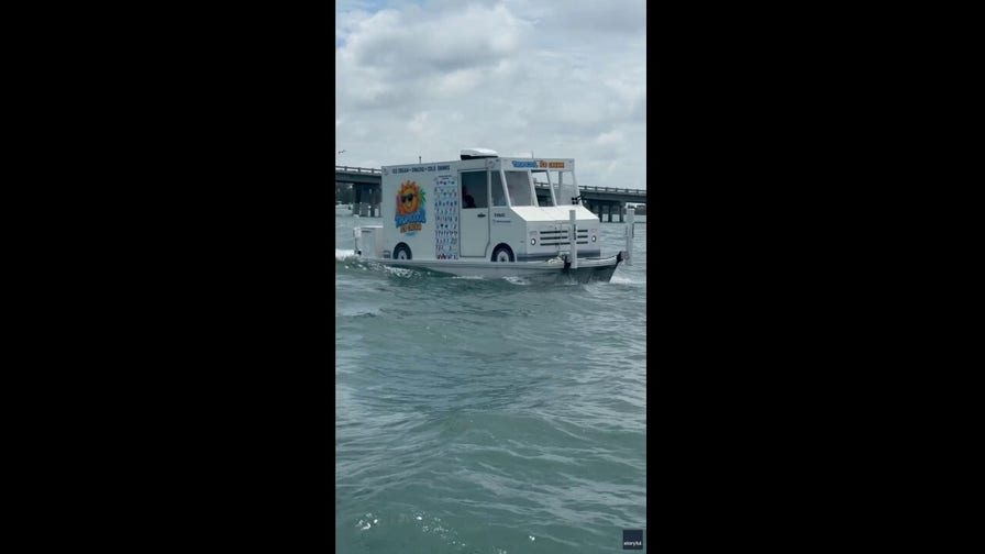 Floating ice cream truck turns heads while serving treats on Florida bay