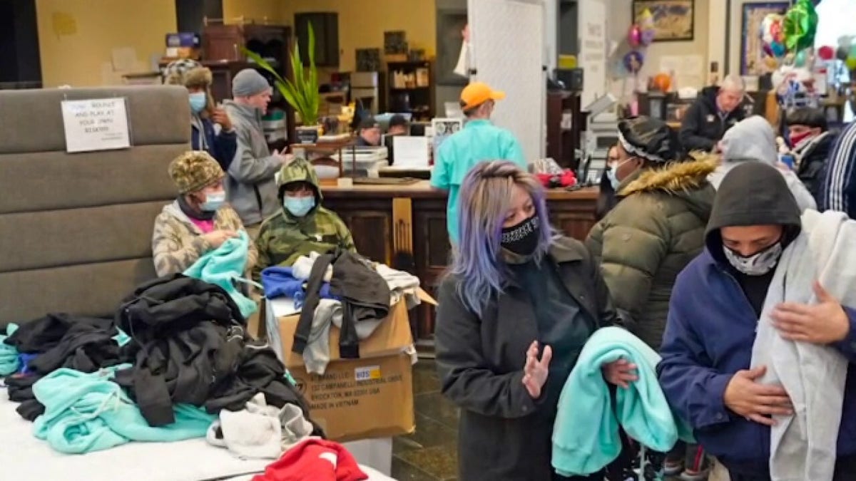 Mattress Mack again offers refuge to Houstonians impacted by