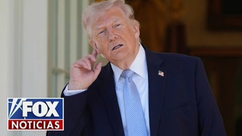 Demócratas intensifican ataques contra Trump