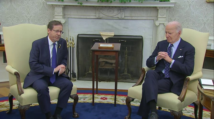 Tenemos que recuperar a los rehenes", dice el presidente israelí a Biden