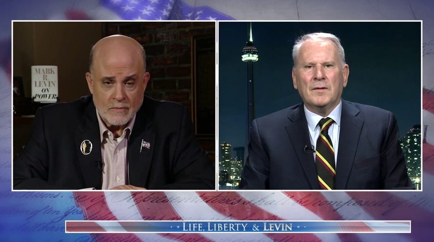 Biden’s fear of Russia’s nukes crippled Ukraine early on: Col. Richard Kemp