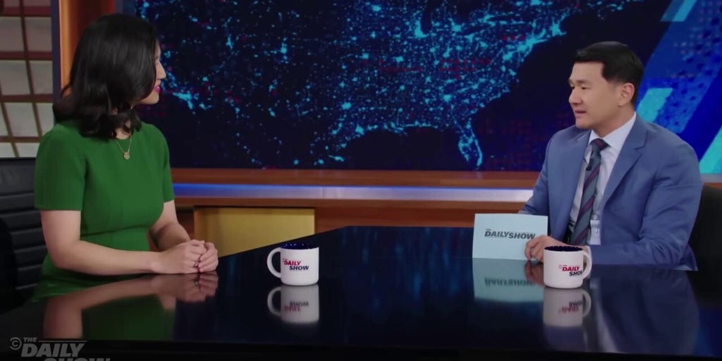 'Daily Show' host presses Boston mayor about Democrats' unpopularity