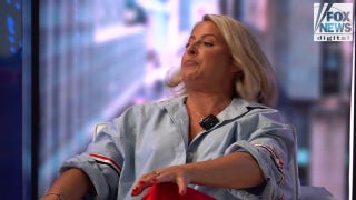 Stand-up comic Becky Robinson’s viral wine-mom character leads to sold-out shows and a fan golf tournament