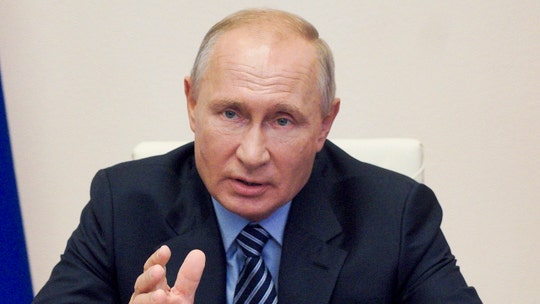 Russia's COVID vaccine claim met with skepticism from international scientists