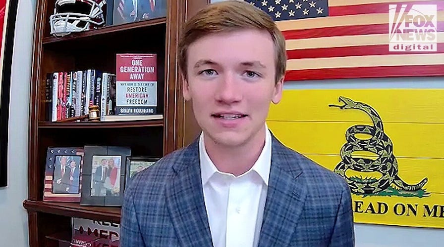 Behind the scenes of Gen Z political commentator Brilyn Hollyhand’s meeting with Trump 