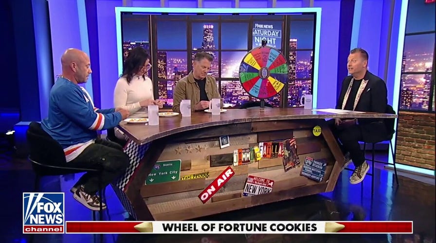'Ó£ÌÒÊÓÆµ Saturday Night' plays 'Wheel of Fortune Cookies'