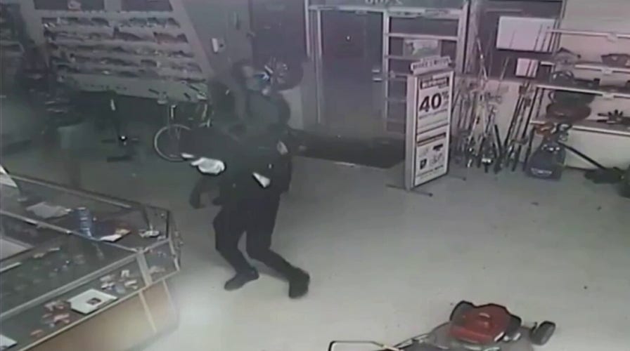 Florida thieves caught on video sawing off lock, robbing pawn shop